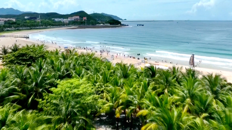 Hainan’s New Tourism Rules Spark Global Buzz 🌴✈️ video poster