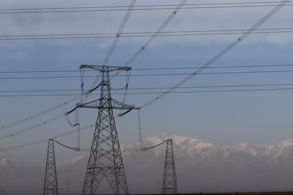 Xinjiang’s Power Grid Hits 1 Trillion kWh Milestone!