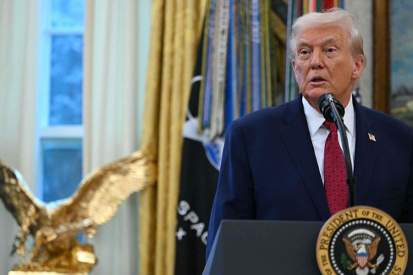 Trump_Orders_Total_Blockade_on_Venezuelan_Oil_Tankers