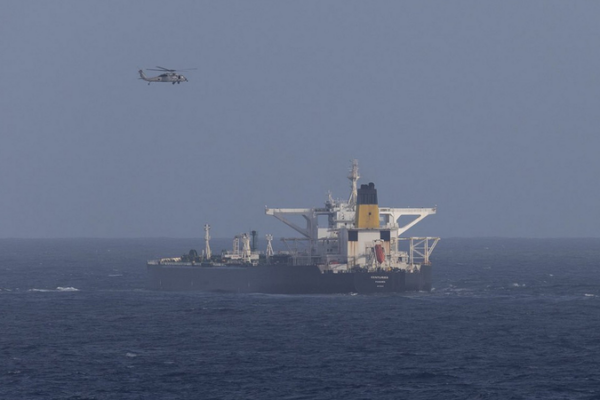 White_House_directs_US_military_to_quarantine_Venezuelan_oil