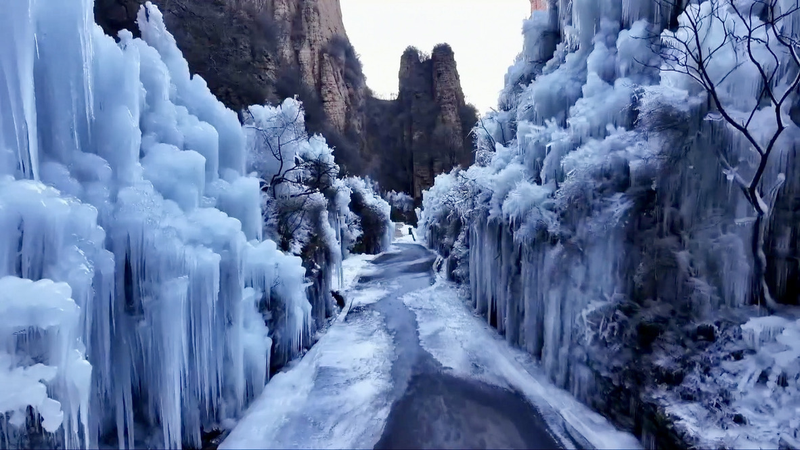 Taihang Mountains’ Frozen Cascades Spark Winter Magic ❄️ video poster