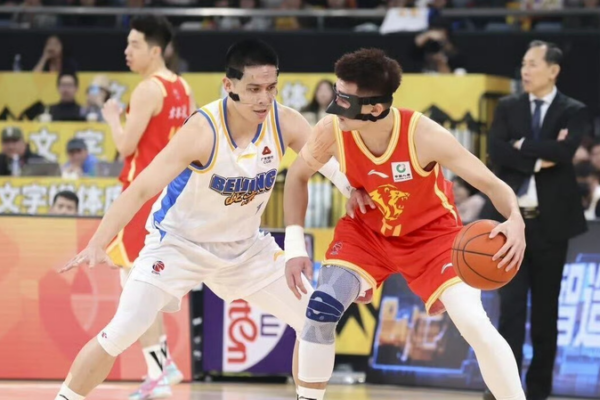 Guangsha Lions Roar to CBA Lead with 77–74 Win over Beijing