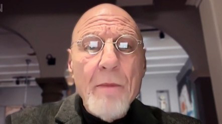 AI_Transforms_Movie_Making_in_China__Says_Hollywood_Filmmaker video poster