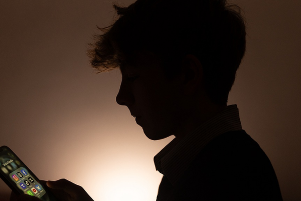 Australia_s_Under_16_Social_Media_Ban_Deactivates_4_7M_Teen_Accounts