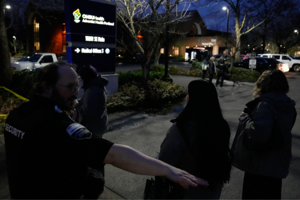 Border_Patrol_Agent_Shoots_Two_in_Oregon_Amid_Immigration_Protests