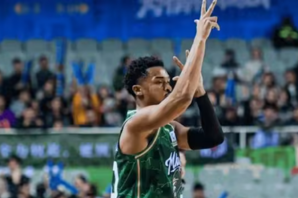 CBA_Weekend_Buzz__Jaylen_Hands__32_12_Debut_Lifts_Nanjing