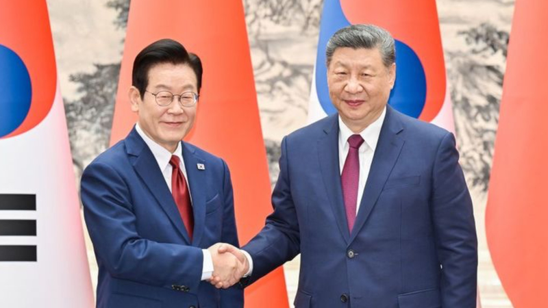 China_and_ROK_Leaders_Vow_to_Strengthen_Strategic_Ties video poster