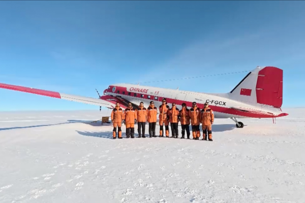 China_s_42nd_Antarctic_Team_Rings_in_2026_with_Key_Research_at_Zhongshan_Station video poster