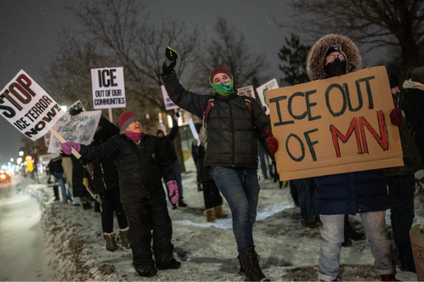 Chinese_Consulate_Urges_Nationals_in_Minnesota_to_Stay_Safe_Amid_Protests