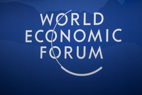 Chinese_Vice_Premier_He_Lifeng_Inspires_Global_Cooperation_at_Davos_WEF video poster
