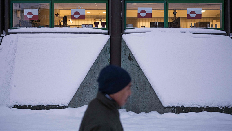 EU_Moves_to_Ease_Greenland_Tensions_as_Trump_Plants_US_Flag