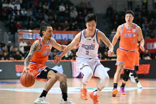 Fujian_Sturgeons_Dominate_Tianjin_Pioneers_in_115_94_Win