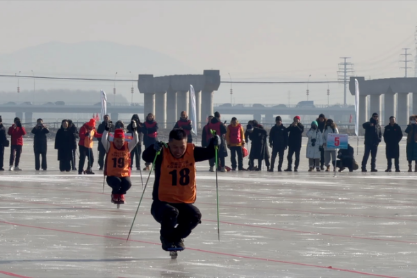 Liaoning_Ice_Cart_Open_Brings_Winter_Fun_to_Xiaoling_River video poster