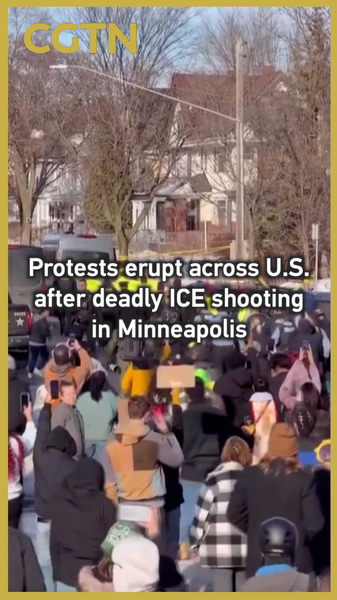 Protests_Sweep_U_S__After_ICE_Fatal_Shooting_in_Minneapolis video poster