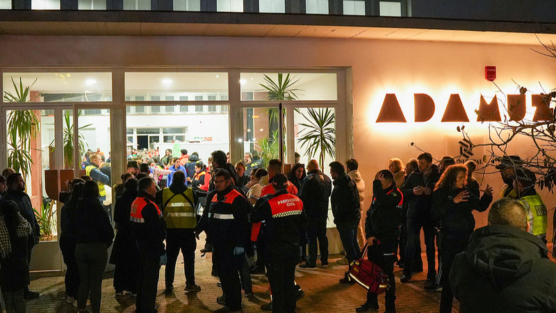 Spain High-Speed Train Crash Near Córdoba Leaves 20+ Dead video poster