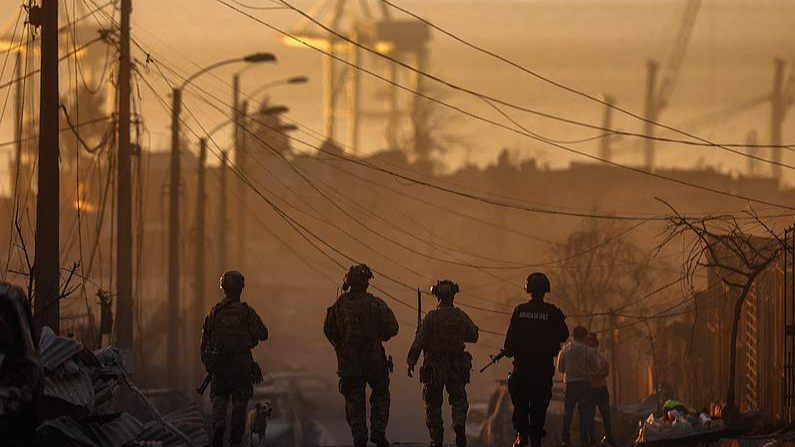 Chile’s Raging Wildfires Leave 18 Dead, Thousands Evacuated 🌲🔥