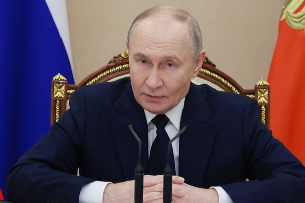 Russia_Launches_Oreshnik_Hypersonic_Missile_Near_NATO_Border