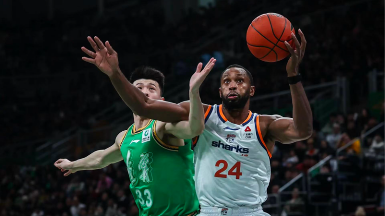 Shanghai_Sharks_Top_Liaoning_91_65_for_5th_Straight_Win