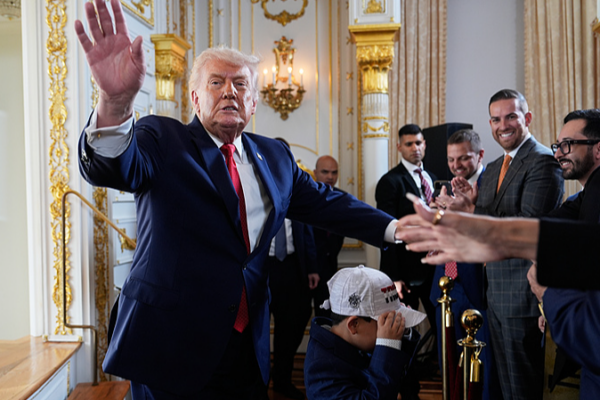 Trump_Aims_to_Remove_Russian_Threat_from_Greenland_and_Push_to_Buy_Island