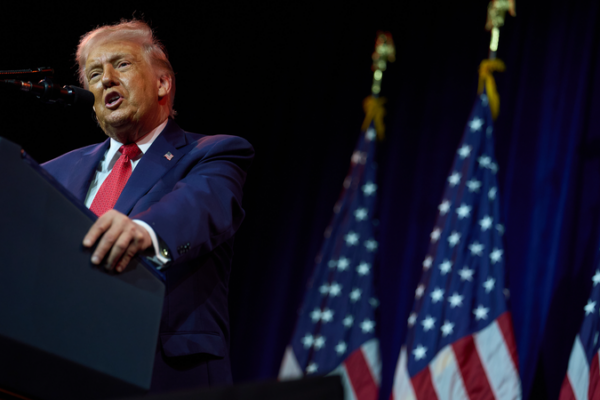 Trump_Plans_to_Sell_50M_Barrels_of_Venezuelan_Oil_as_Maduro_Faces_US_Detention