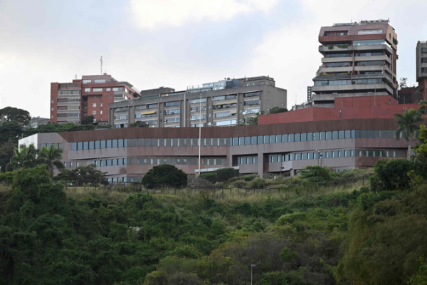 US_Seizes_5th_Venezuelan_Oil_Tanker__Caracas_Explores_Diplomatic_Talks