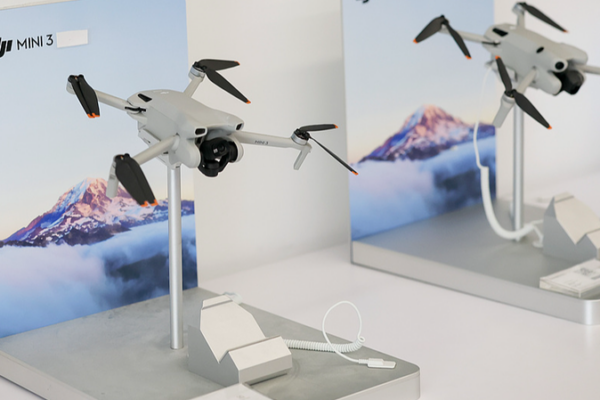 U_S__Commerce_Drops_Plan_to_Restrict_Chinese_Drones