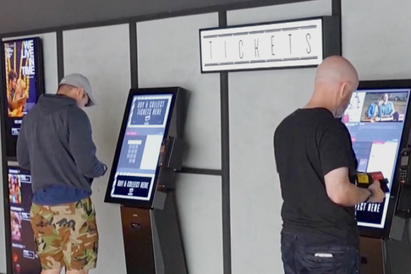 How Chinese Films Won Over Canadian Audiences in 2025 🤩🍁 video poster