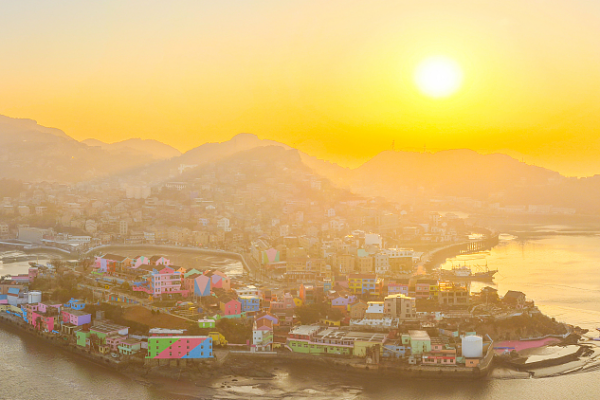 Xiaoruo Village’s Dreamy Sunrise: A Coastal Escape in East China